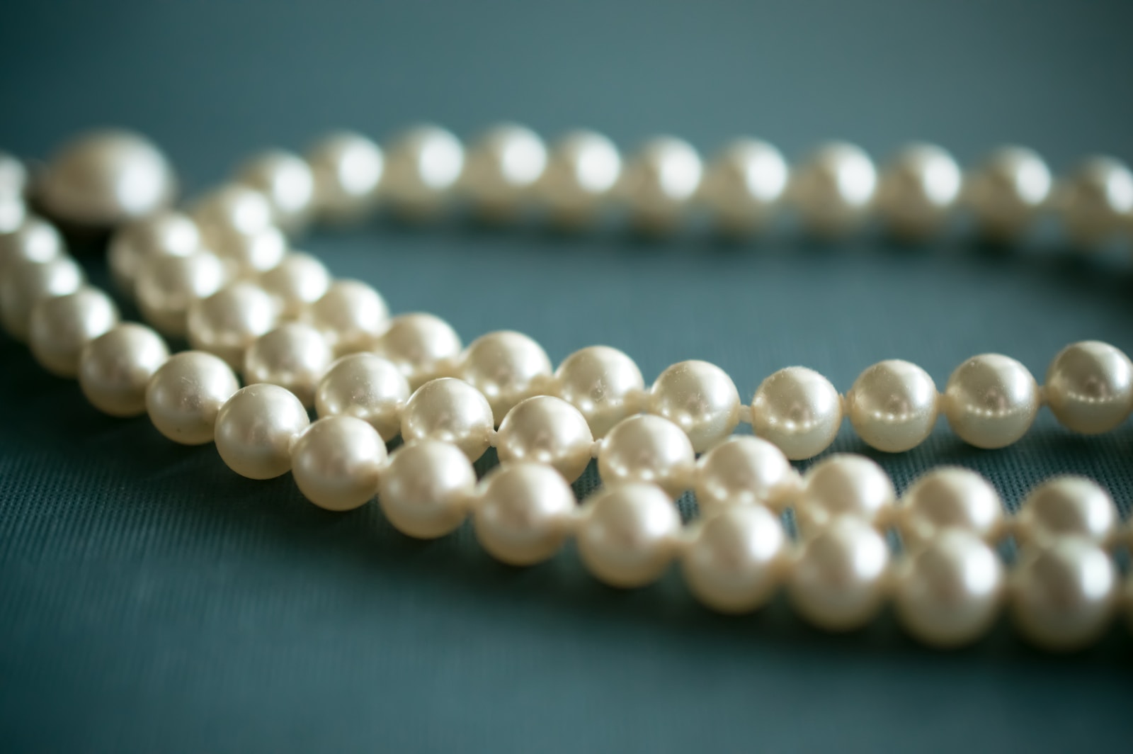 how-to-clean-pearls