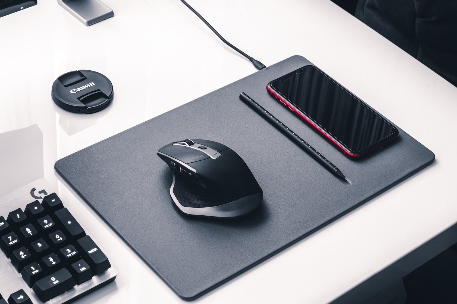 how-to-clean-a-mouse-pad