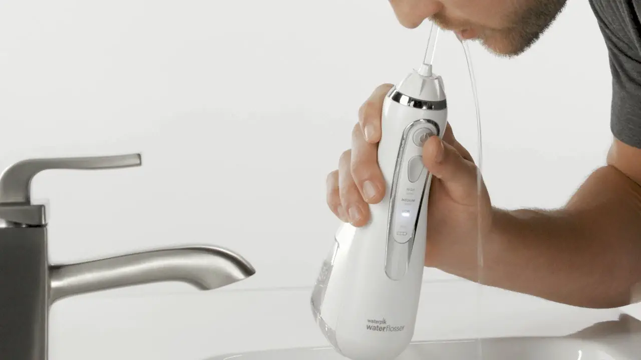 How to Clean a Water Pik