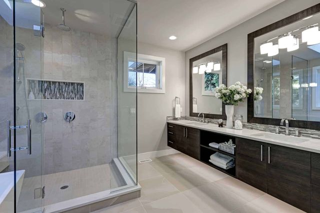 how-to-clean-glass-shower-doors