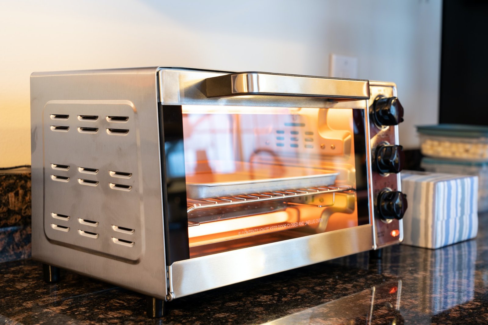 How to Clean a Toaster Oven