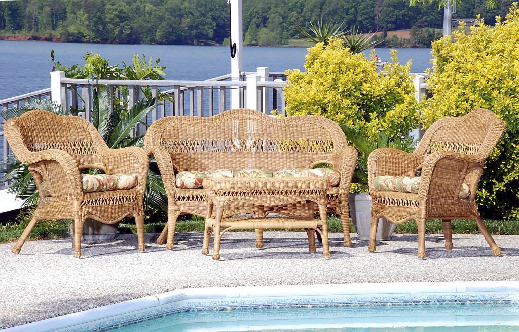 How to Clean Wicker Furniture